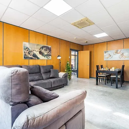 Grand Soho Ofihouse Apartment Malaga